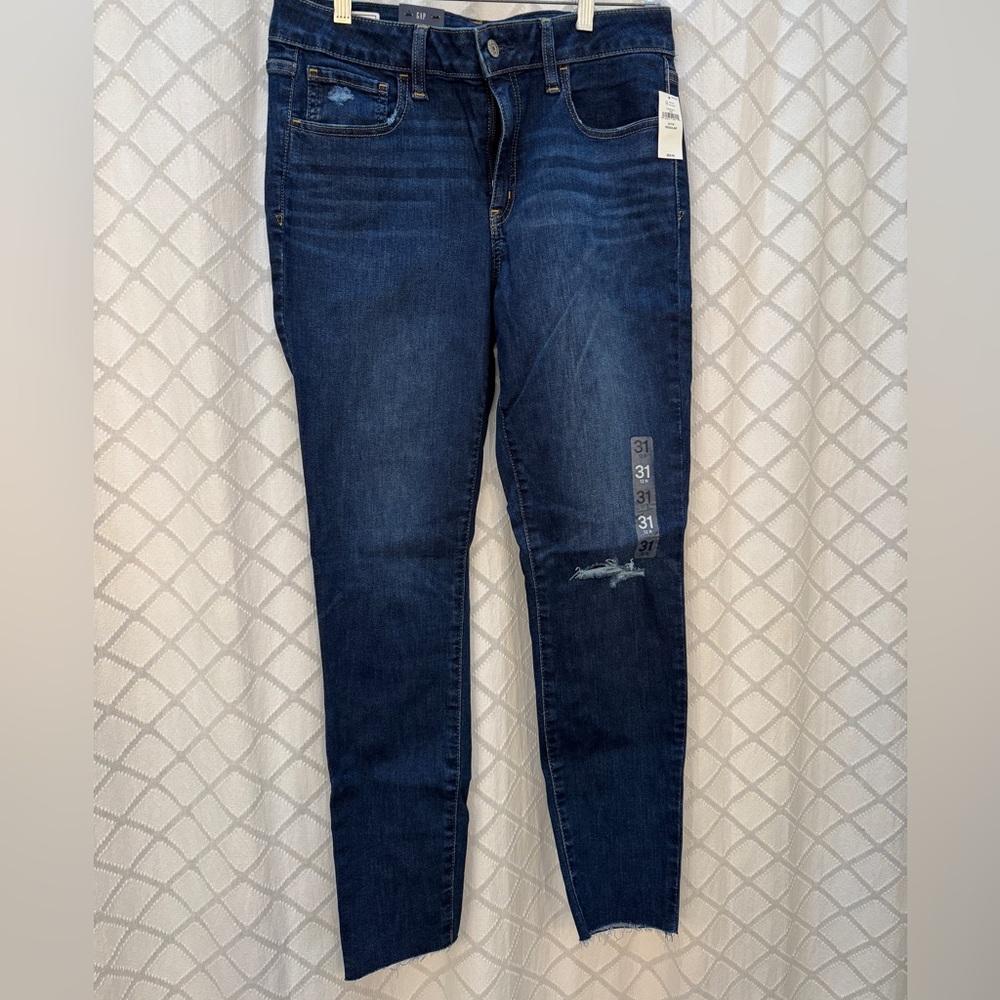 NWT Gap Universal Mid Rose Jegging
